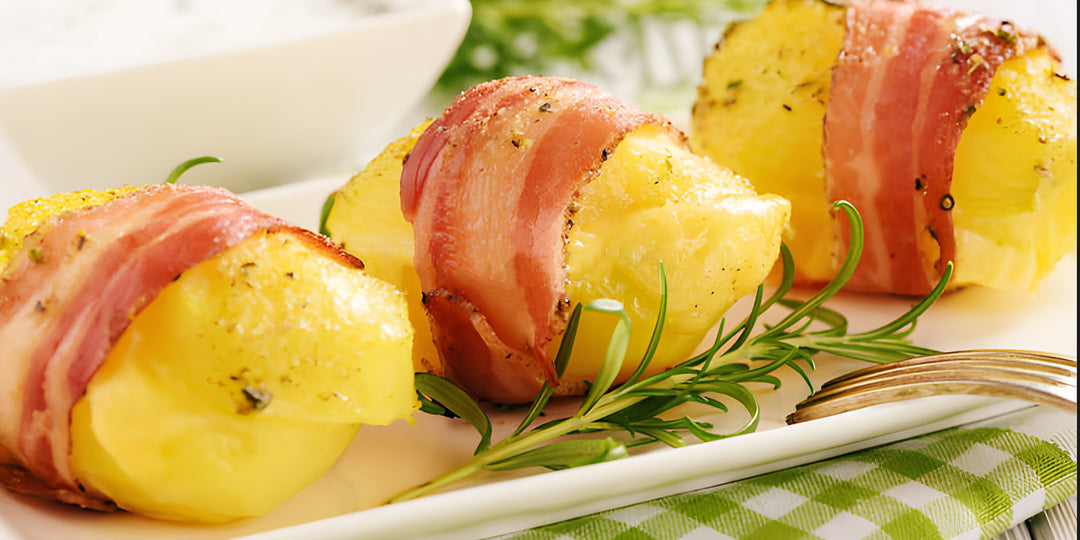 Bombes de pommes de terre enrobées de bacon et farcies de fromage